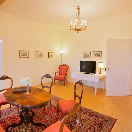 Meierhof In Daire
